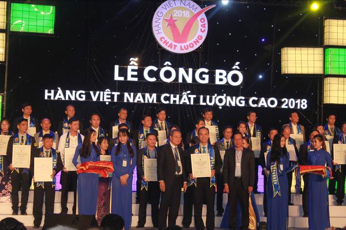 ANOVA RECEIVED CERTIFICATE HIGH QUALITY VIETNAMESE PRODUCTS 2018