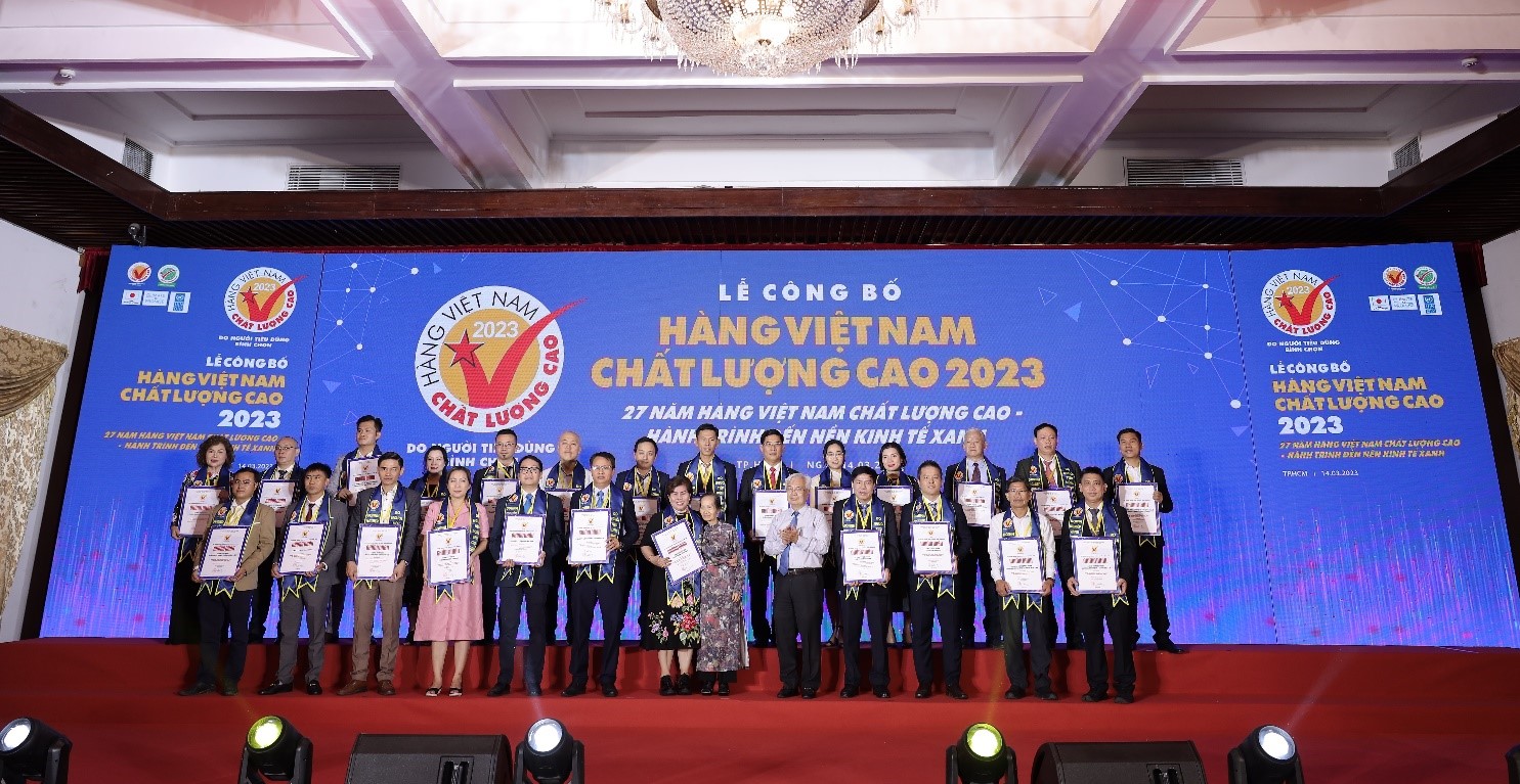 ANOVA NHẬN CHỨNG NHẬN HÀNG VIỆT NAM CHẤT LƯỢNG CAO NĂM 2023